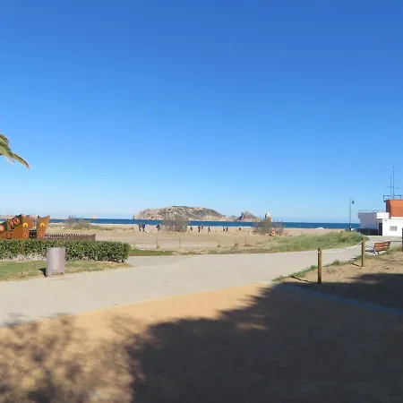 La Dorada 8